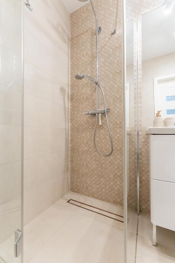 Przystan Kolo Brzegu Apartamento Kołobrzeg Exterior foto