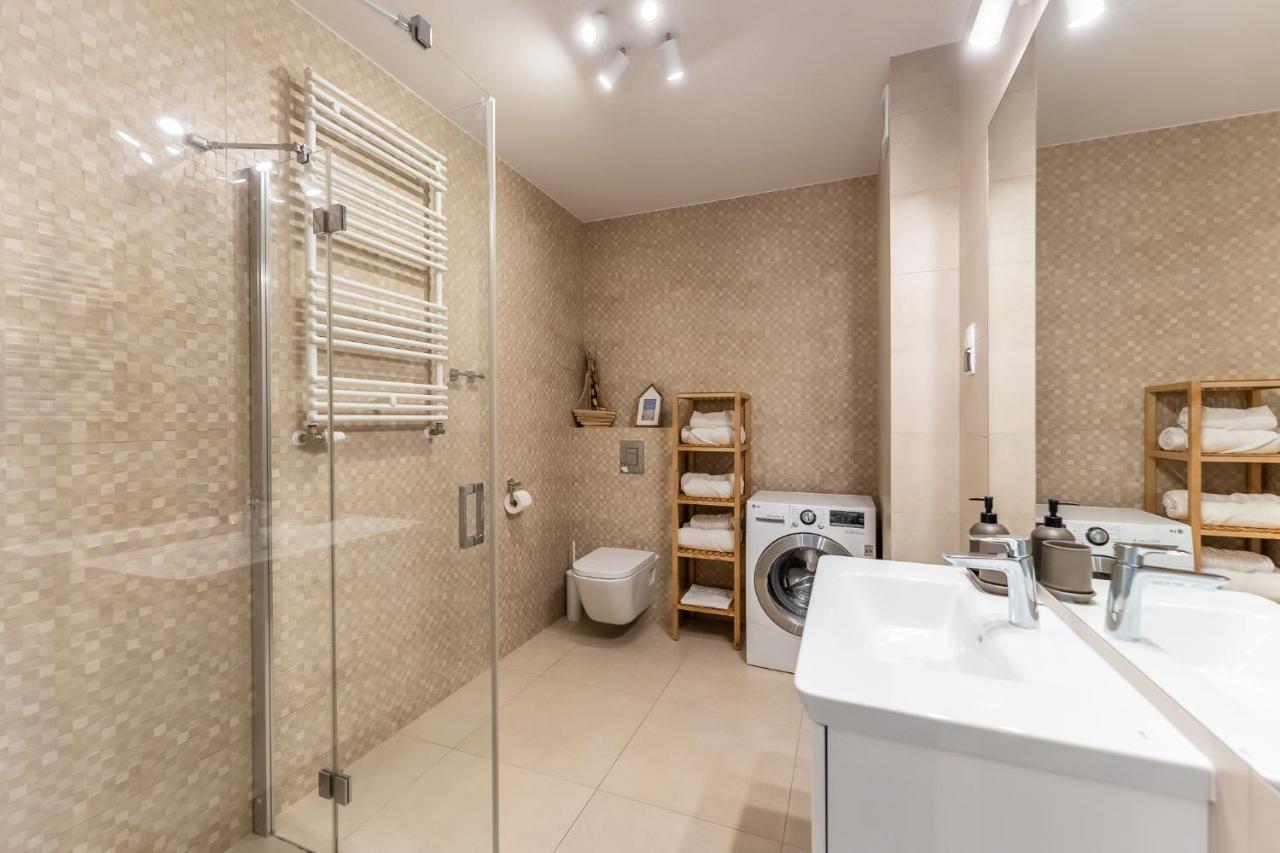 Przystan Kolo Brzegu Apartamento Kołobrzeg Exterior foto
