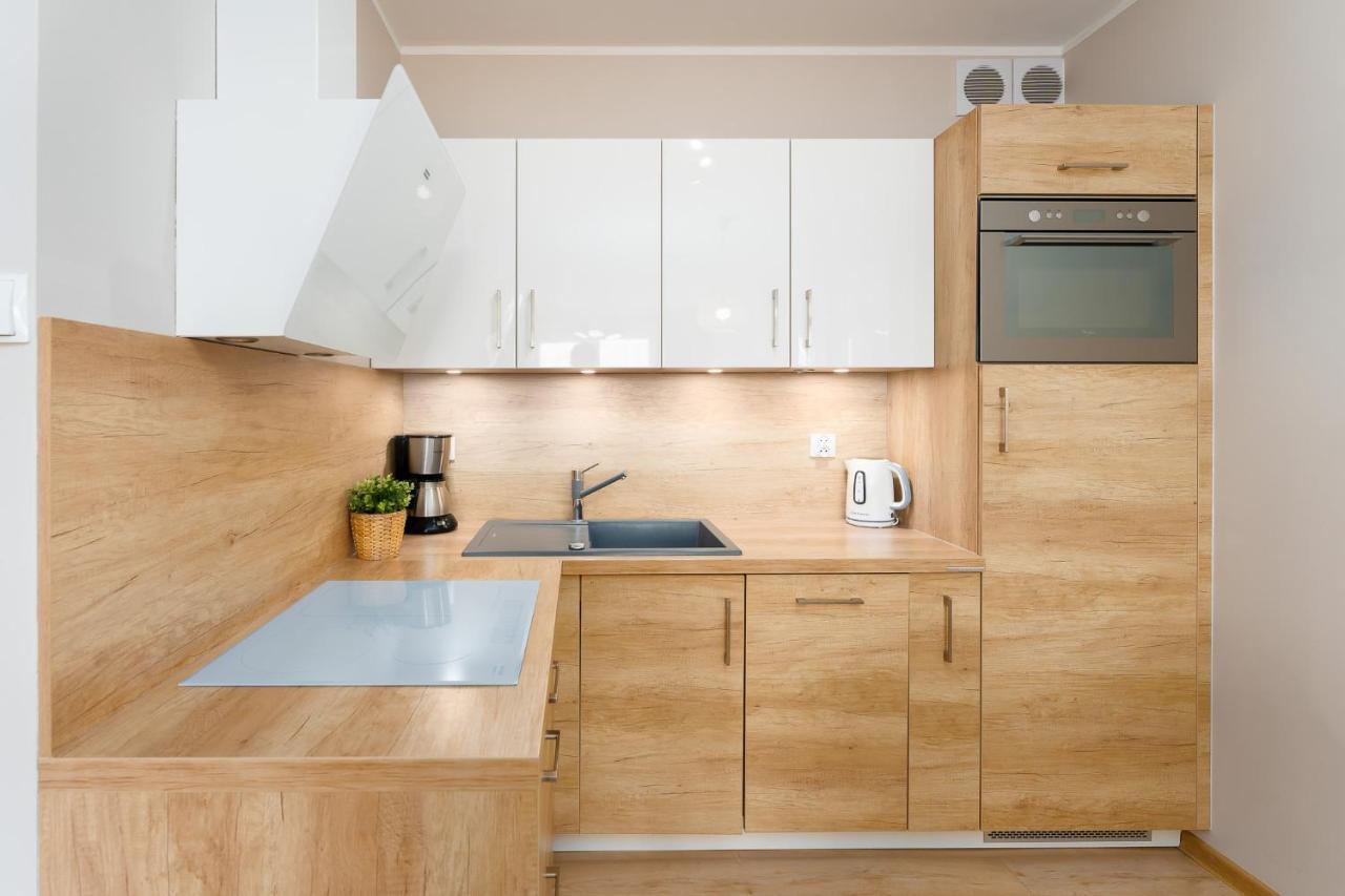 Przystan Kolo Brzegu Apartamento Kołobrzeg Exterior foto