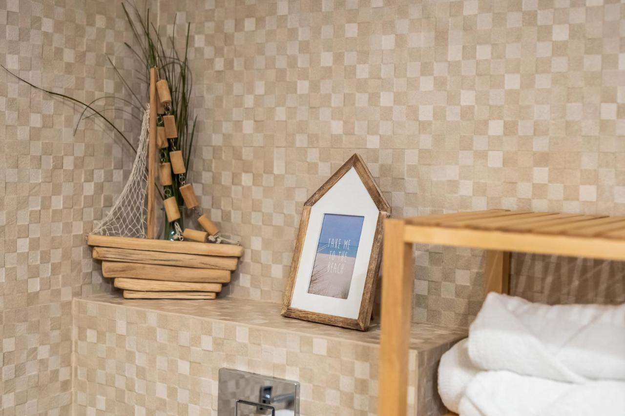 Przystan Kolo Brzegu Apartamento Kołobrzeg Exterior foto