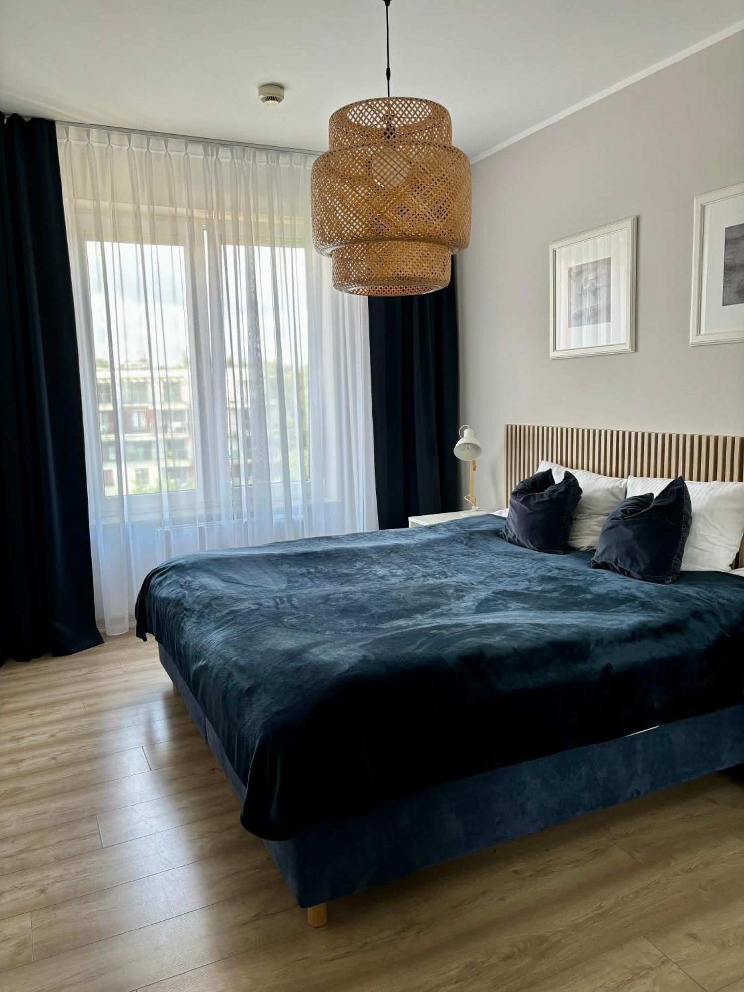 Przystan Kolo Brzegu Apartamento Kołobrzeg Exterior foto
