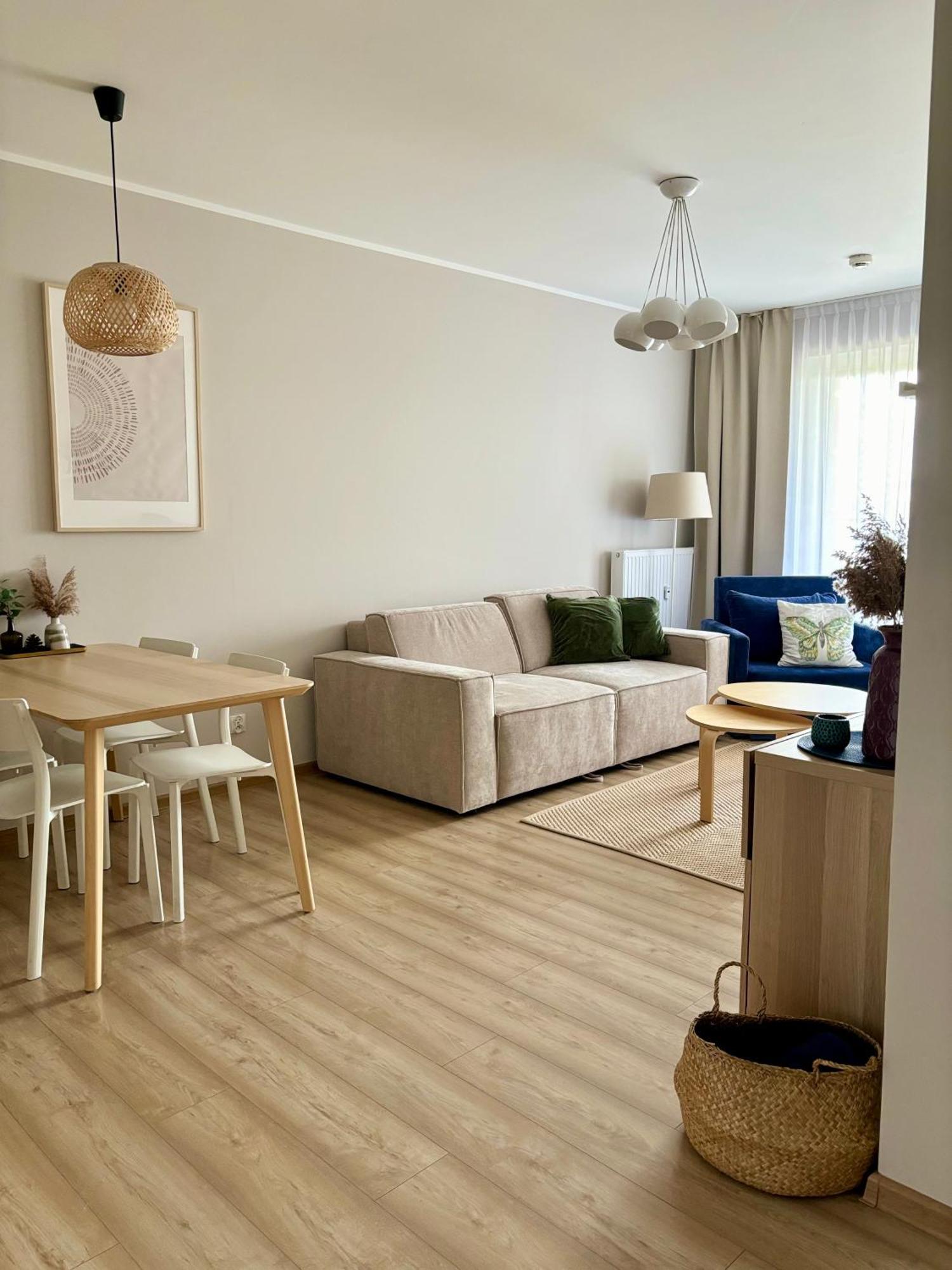 Przystan Kolo Brzegu Apartamento Kołobrzeg Exterior foto
